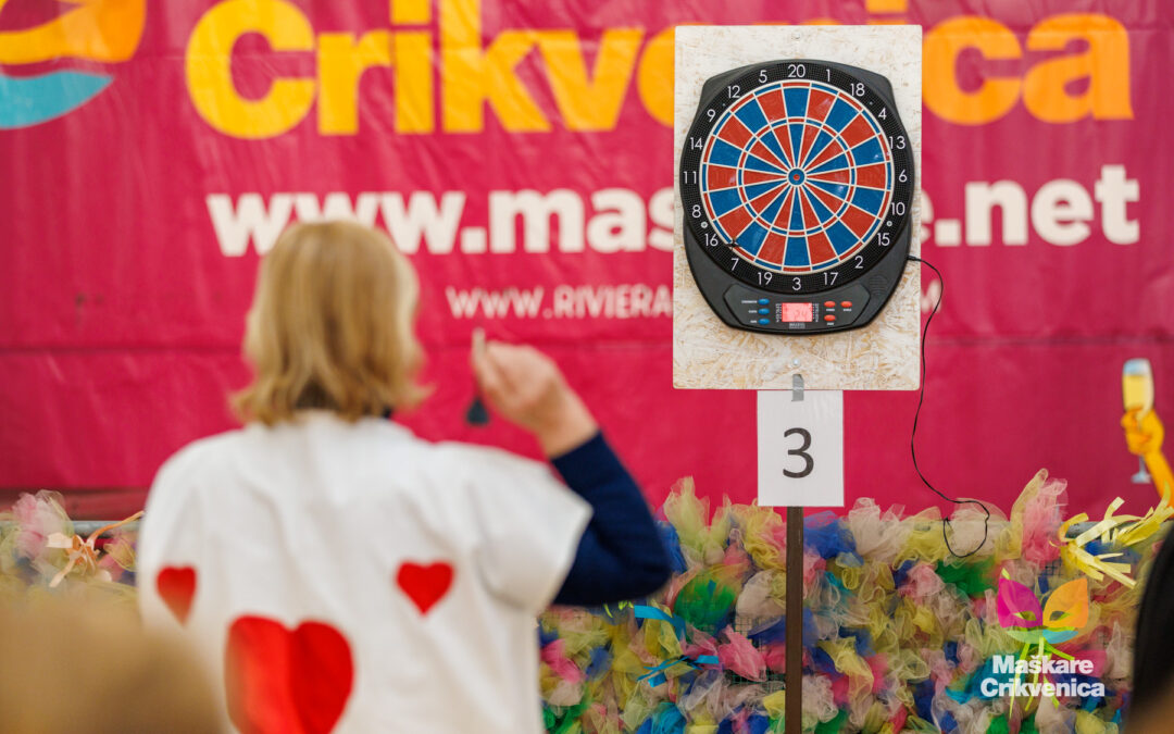 [FOTO] Otvoreni maškarani pikado turnir